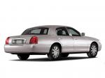 Lincoln Town Car 2003 года